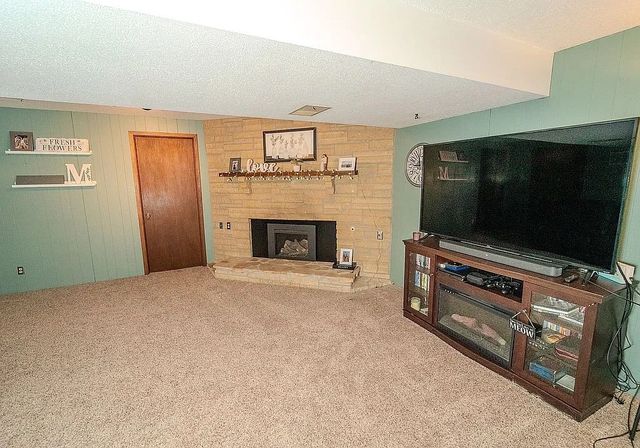 206 Riverview Drive, Vinton, IA 52349