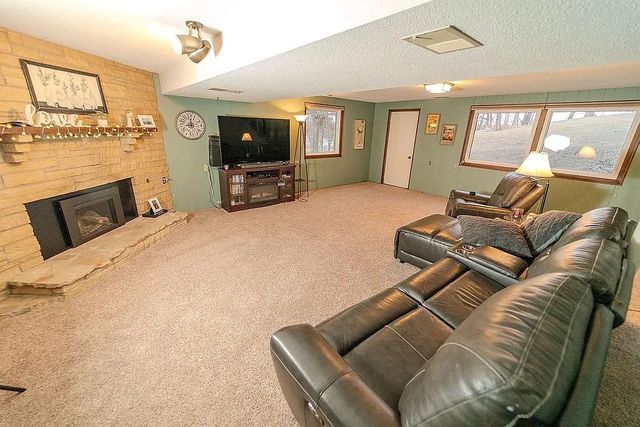 206 Riverview Drive, Vinton, IA 52349