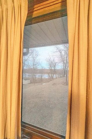 206 Riverview Drive, Vinton, IA 52349