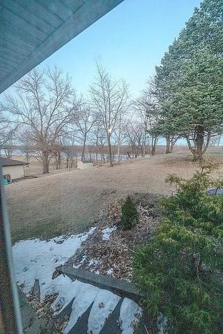 206 Riverview Drive, Vinton, IA 52349