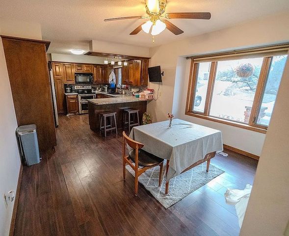 206 Riverview Drive, Vinton, IA 52349