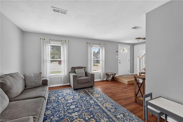 1984 Stillwood LN, Virginia Beach, VA 23456