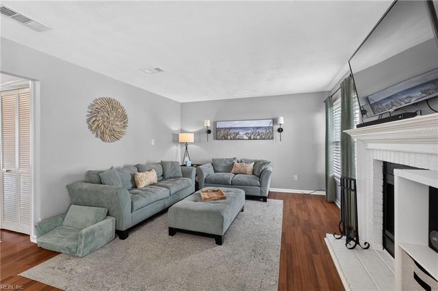1984 Stillwood LN, Virginia Beach, VA 23456