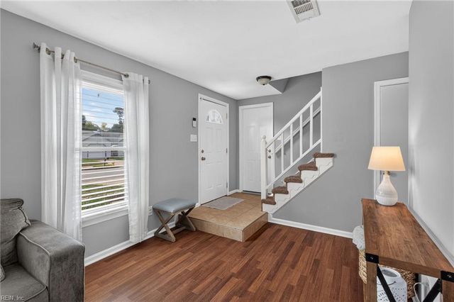 1984 Stillwood LN, Virginia Beach, VA 23456