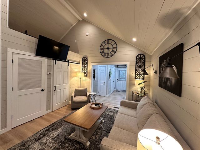 610 E Second Street, Blue Ridge, GA 30513