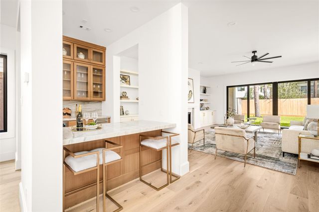 3406 Rice Boulevard, Houston, TX 77005