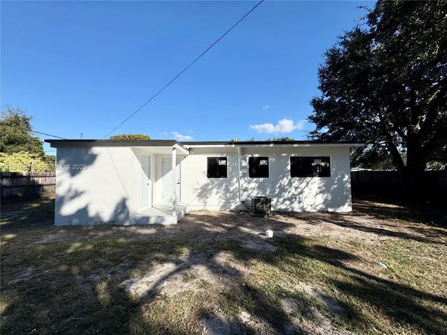 16130 NW 37th Ct, Miami Gardens, FL 33054