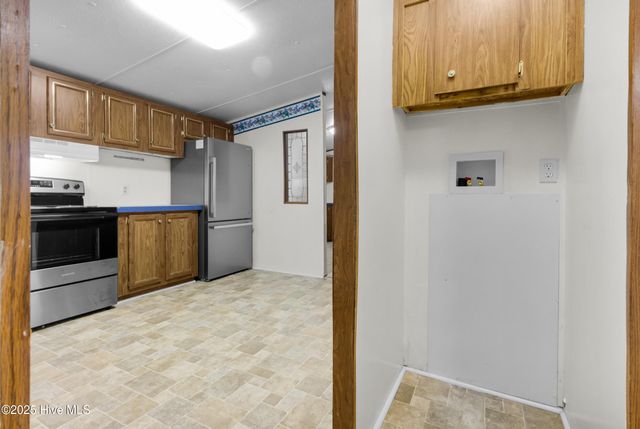 220 Tree Lane, New Bern, NC 28562