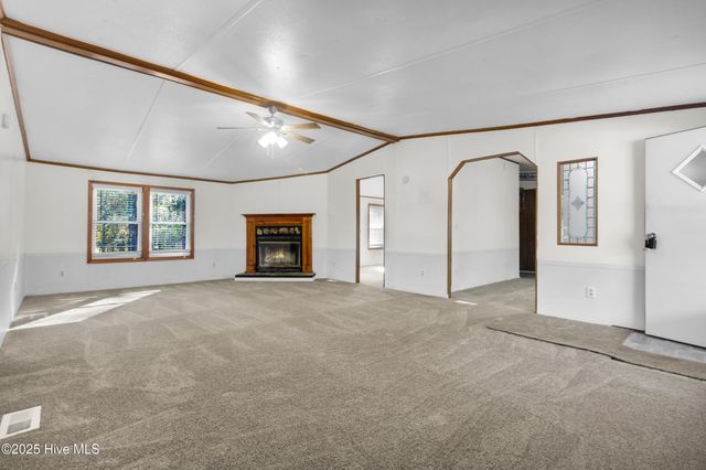 220 Tree Lane, New Bern, NC 28562