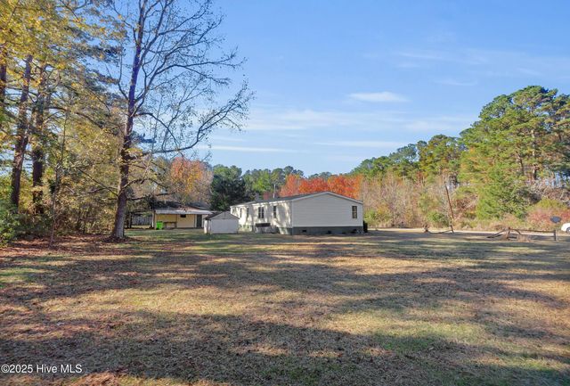 220 Tree Lane, New Bern, NC 28562