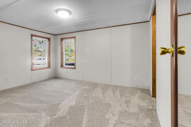 220 Tree Lane, New Bern, NC 28562