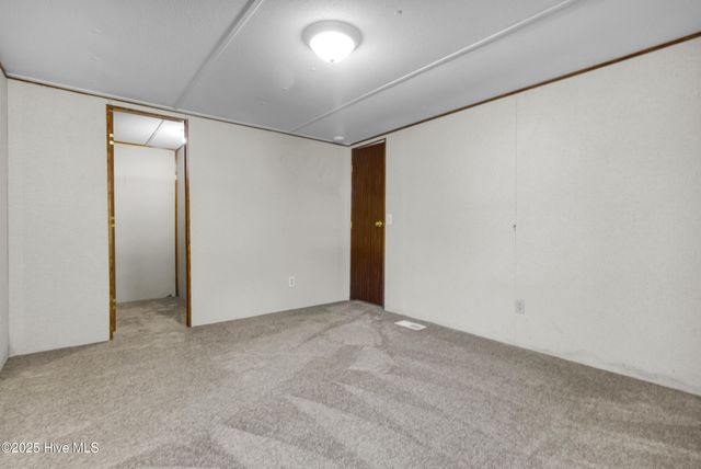 220 Tree Lane, New Bern, NC 28562