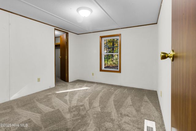 220 Tree Lane, New Bern, NC 28562