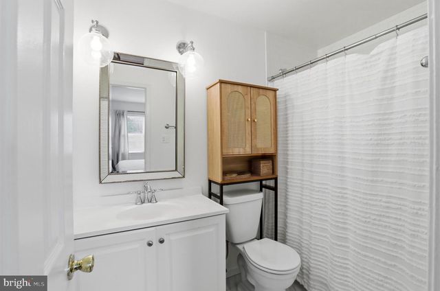 5734 EDGEWATER OAK CT, Burke, VA 22015