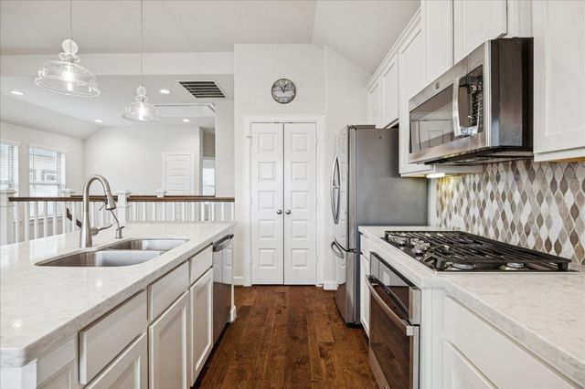 10604 Centre Glade Drive, Houston, TX 77043