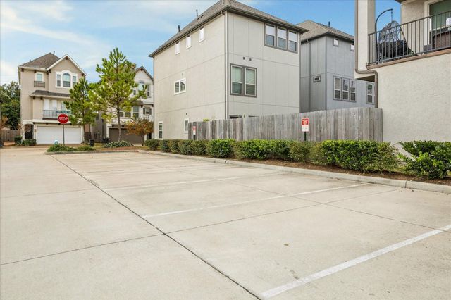 10604 Centre Glade Drive, Houston, TX 77043