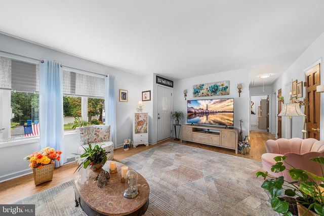 507 CROZIER AVE, National Park, NJ 08063