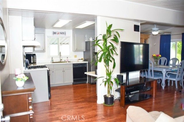 19850 arrow hwy E6, Covina, CA 91724