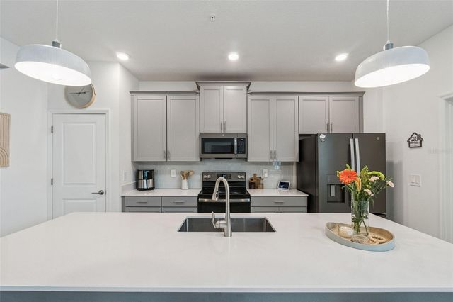 11473 LISTENING DRIVE, Orlando, FL 32832