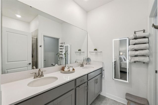 11473 LISTENING DRIVE, Orlando, FL 32832