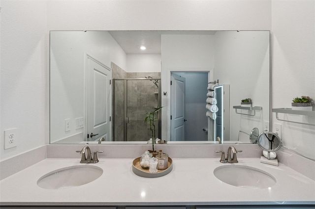 11473 LISTENING DRIVE, Orlando, FL 32832