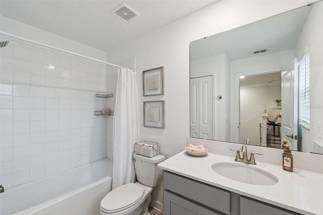 11473 LISTENING DRIVE, Orlando, FL 32832