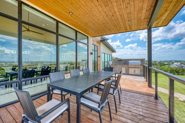 207 Kites CT, Horseshoe Bay, TX 78657