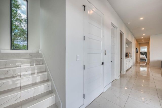 207 Kites CT, Horseshoe Bay, TX 78657