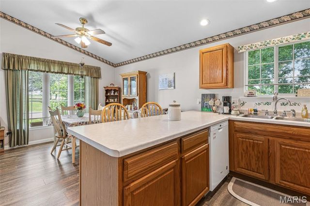 14 Pheasant Drive, Farmington, MO 63640