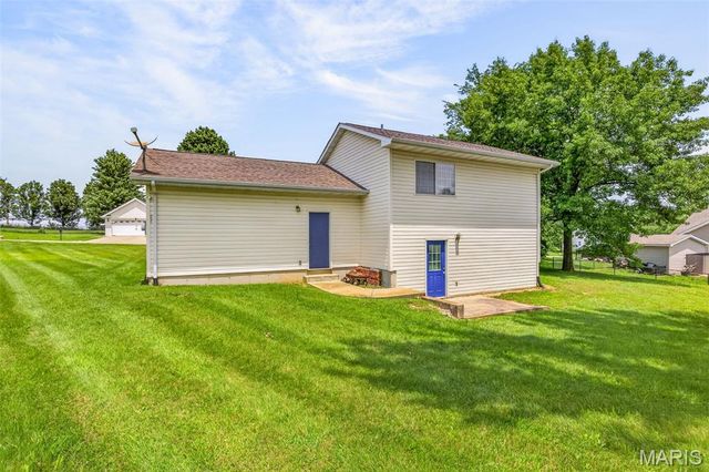 14 Pheasant Drive, Farmington, MO 63640