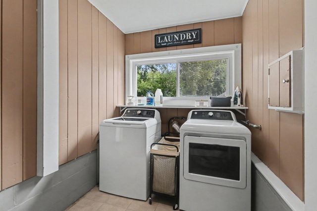 163 Highland Avenue, Holland Twp, MI 49423