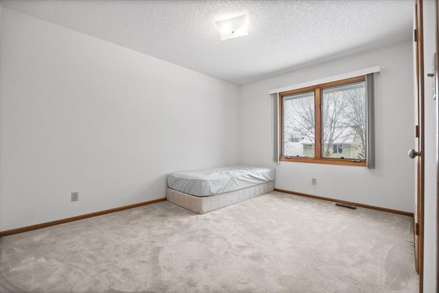 1401 NW Parkridge Place, Ankeny, IA 50023