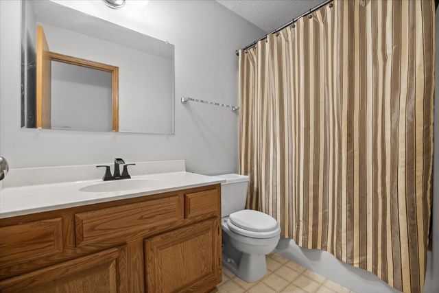 1401 NW Parkridge Place, Ankeny, IA 50023