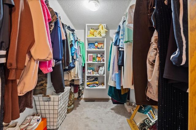 1401 NW Parkridge Place, Ankeny, IA 50023