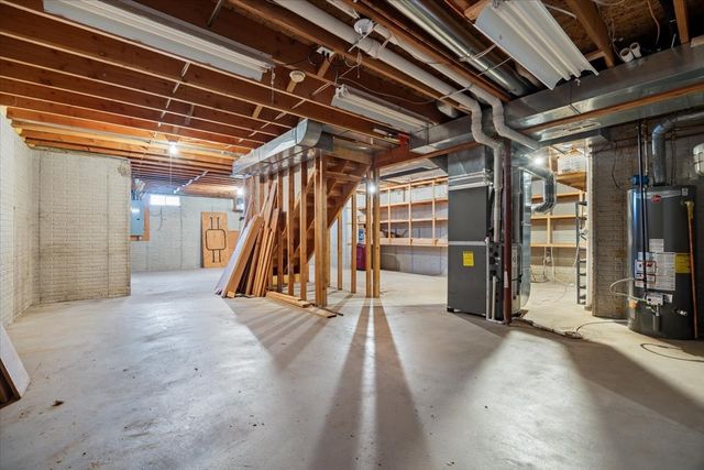 1401 NW Parkridge Place, Ankeny, IA 50023