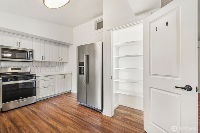 2952 216th Place SW, Brier, WA 98036