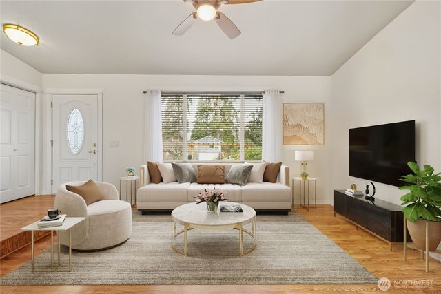 2952 216th Place SW, Brier, WA 98036