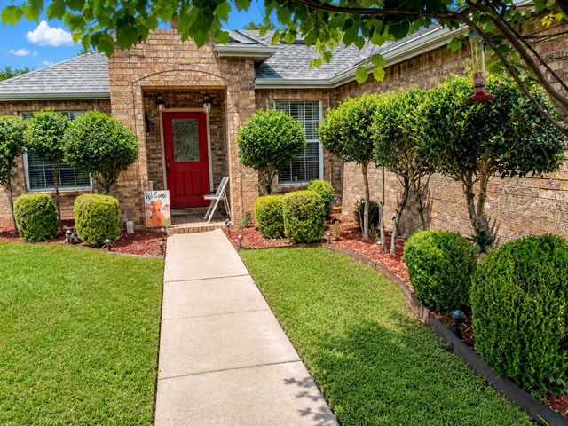 8323 Brigalow Street, Arlington, TX 76002