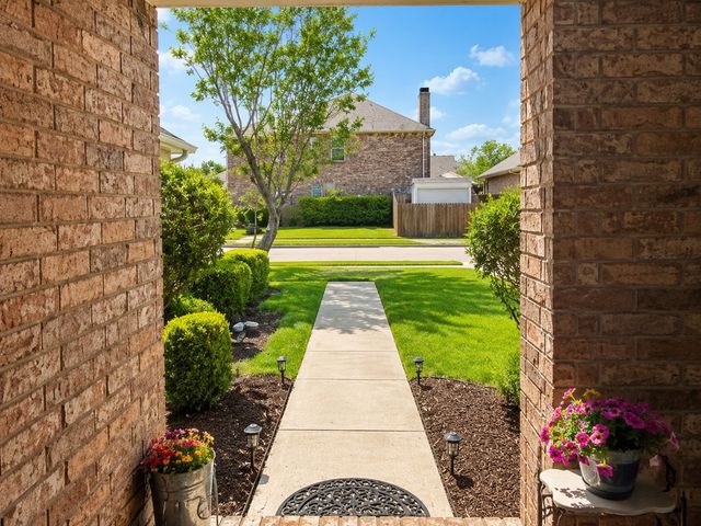 8323 Brigalow Street, Arlington, TX 76002