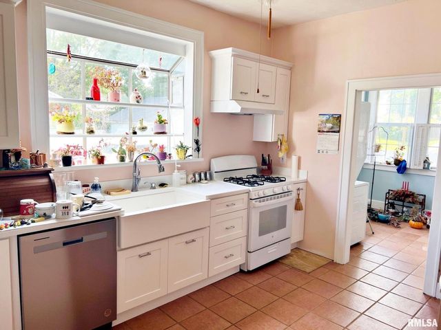 610 Metropolis Street, Metropolis, IL 62960