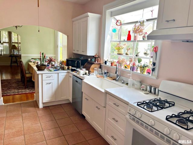 610 Metropolis Street, Metropolis, IL 62960