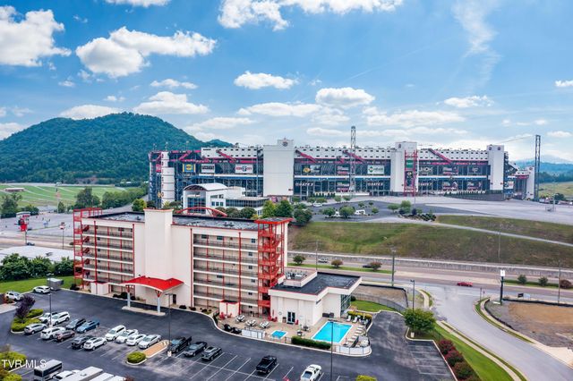120 Raceday Center Drive 303, Bristol, TN 37620
