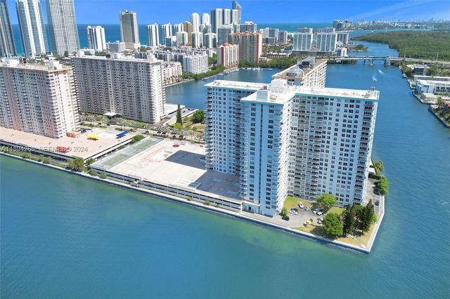 301 174th Street 1701, Sunny Isles Beach, FL 33160