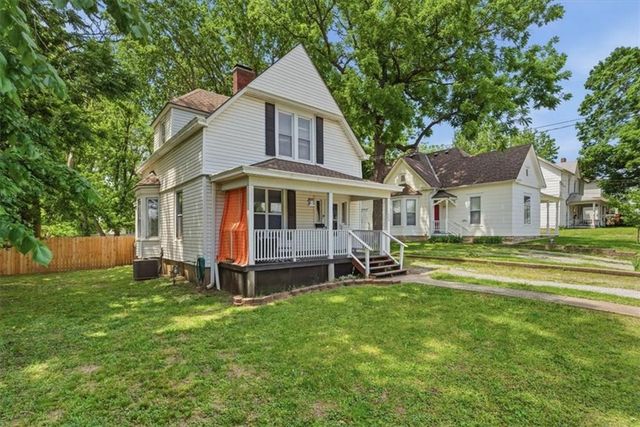 404 S Osage Street, Independence, MO 64050