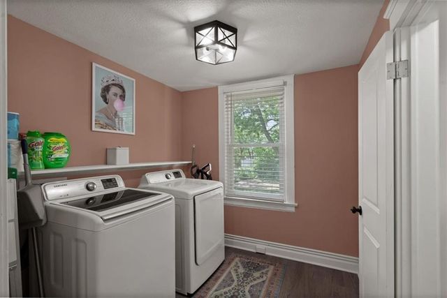 404 S Osage Street, Independence, MO 64050