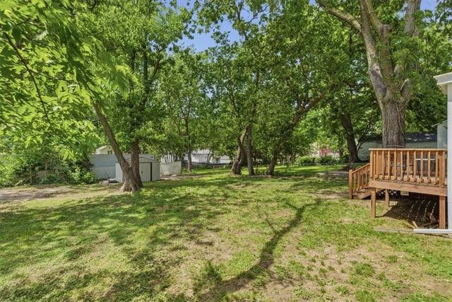 404 S Osage Street, Independence, MO 64050