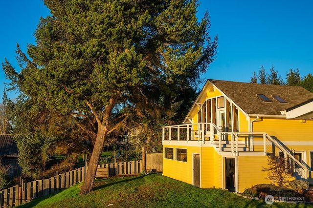 2612 Fisherman Bay Road, Lopez Island, WA 98261