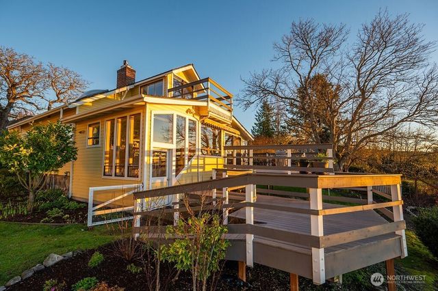 2612 Fisherman Bay Road, Lopez Island, WA 98261