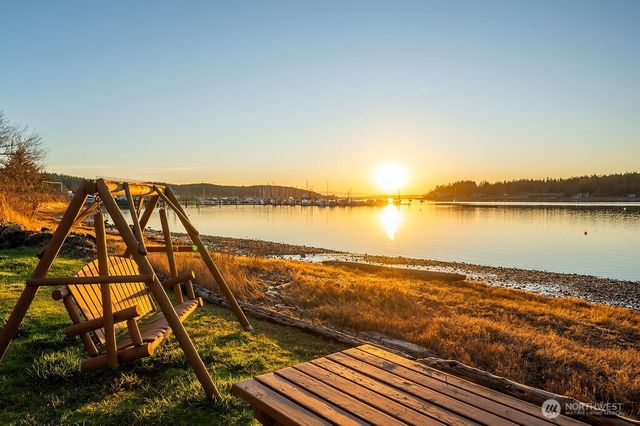 2612 Fisherman Bay Road, Lopez Island, WA 98261