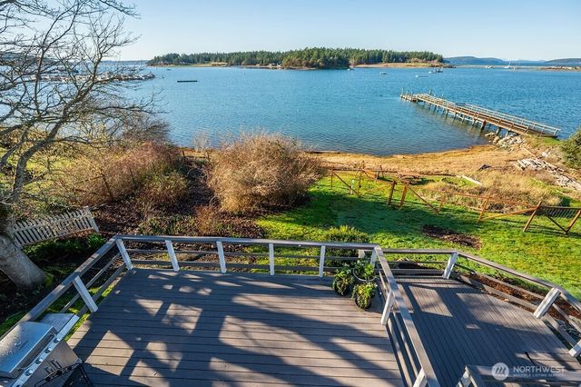 2612 Fisherman Bay Road, Lopez Island, WA 98261